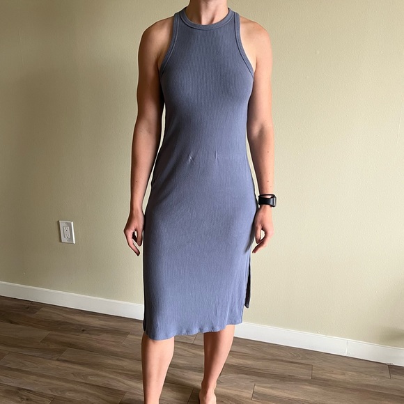 Abercrombie & Fitch Dresses & Skirts - Abercrombie & Fitch Blue Racerback Midi Dress
